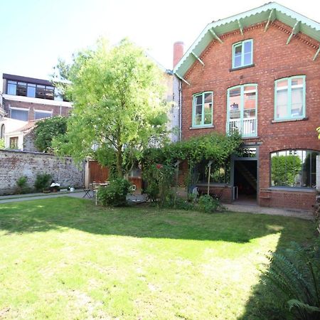 La Maison Du Fond Du Jardin 익셀레스 외부 사진