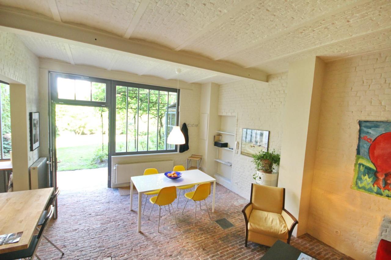 La Maison Du Fond Du Jardin 익셀레스 외부 사진