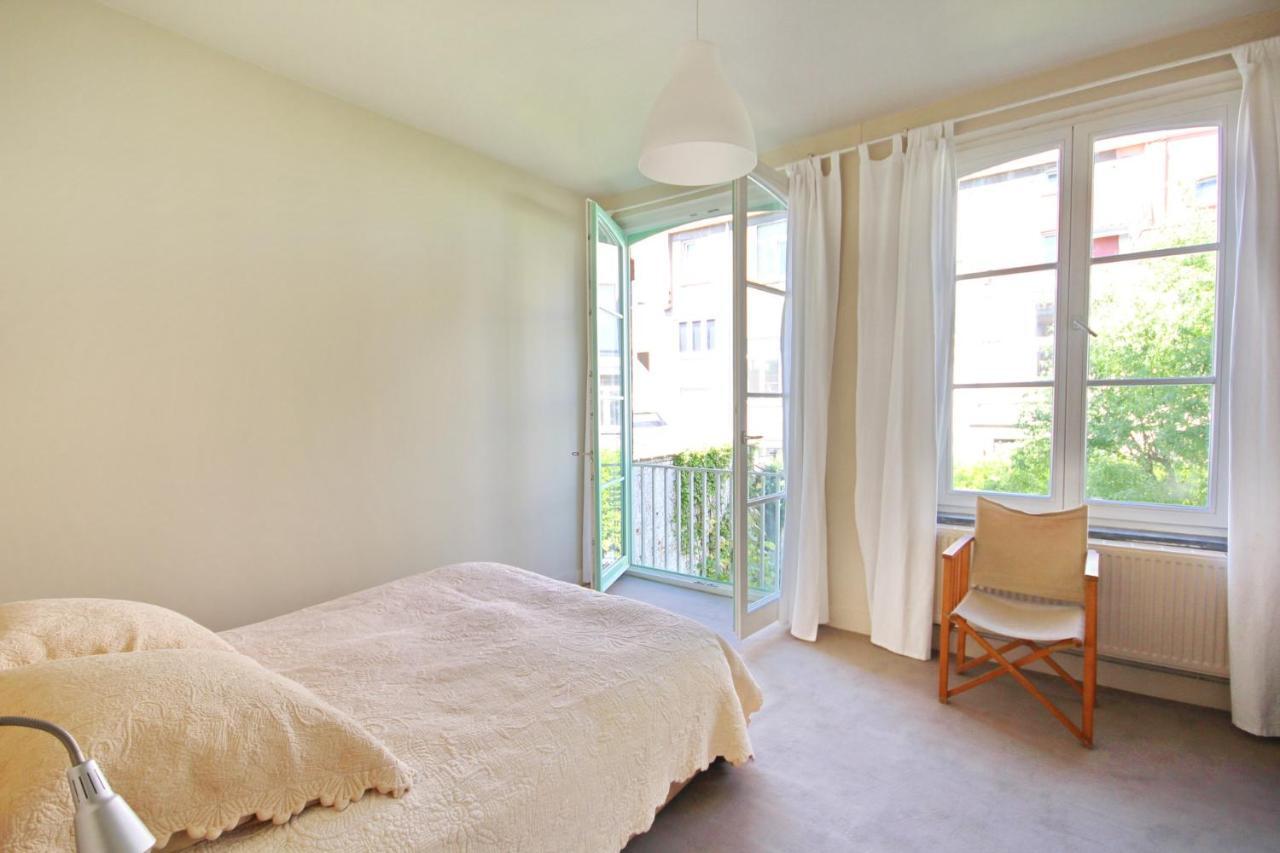 La Maison Du Fond Du Jardin 익셀레스 외부 사진